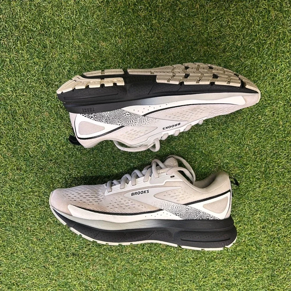 Brooks Trace 3 Womens Running Shoes White Black Grey 1204011B191 Size 6.5